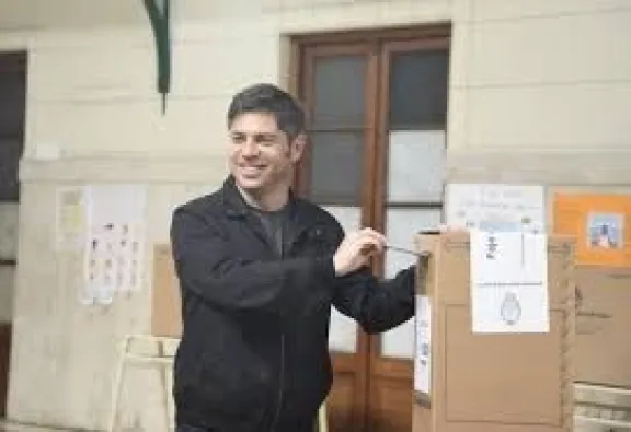Kicillof expresó que se trata de “una elección crucial” y volvió a solicitar un diálogo con Milei.