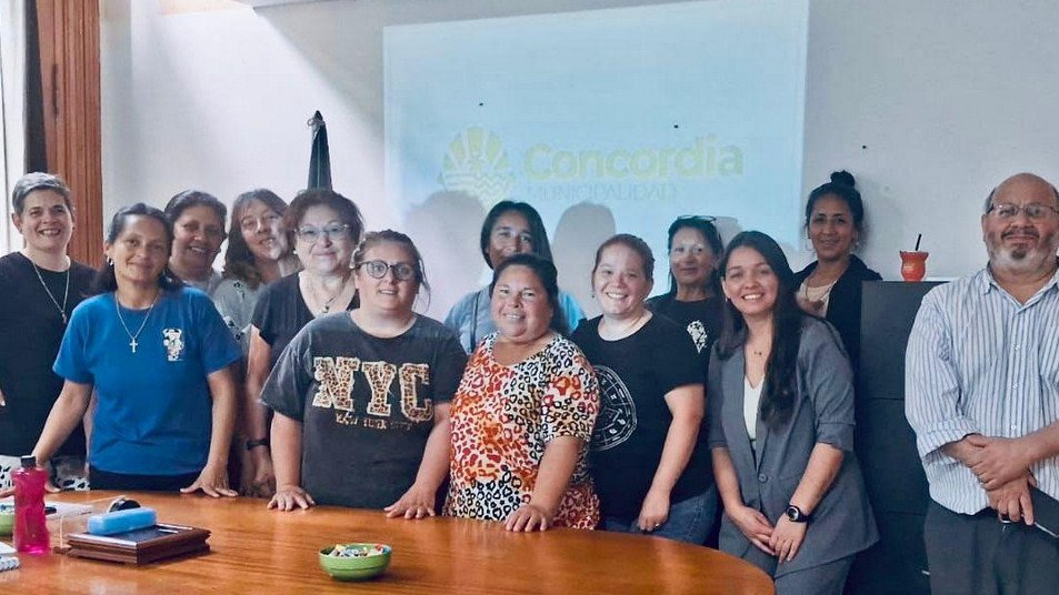 Con acompañamiento de la Municipalidad, estudiantes de pastelería avanzan hacia la creación de una cooperativa