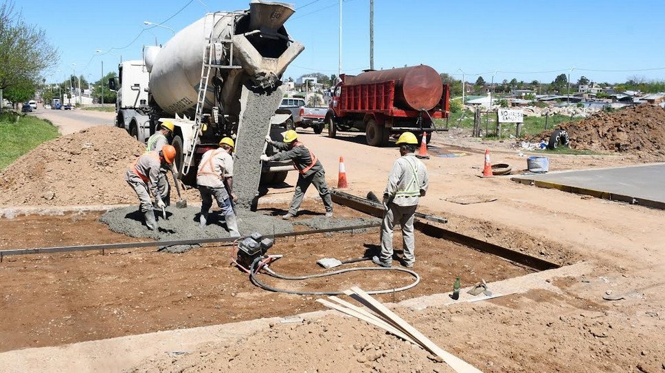 Concordia: comenzó la repavimentación de calle Paula Albarracín
