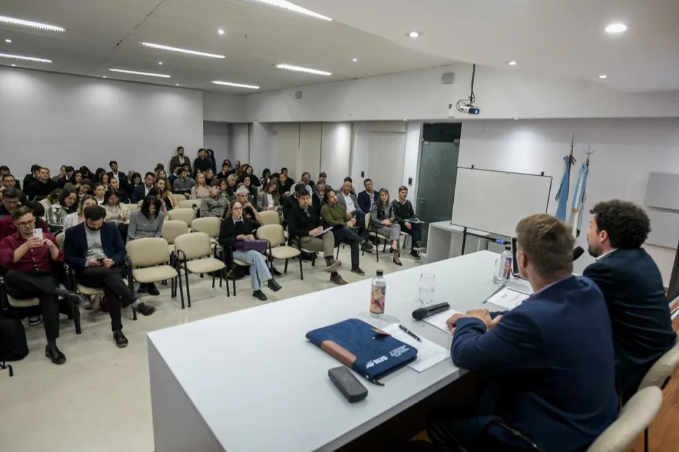 Paraná: capacitan a abogados noveles inscriptos en la convocatoria para la ejecución de Títulos Ejecutivos Municipales.